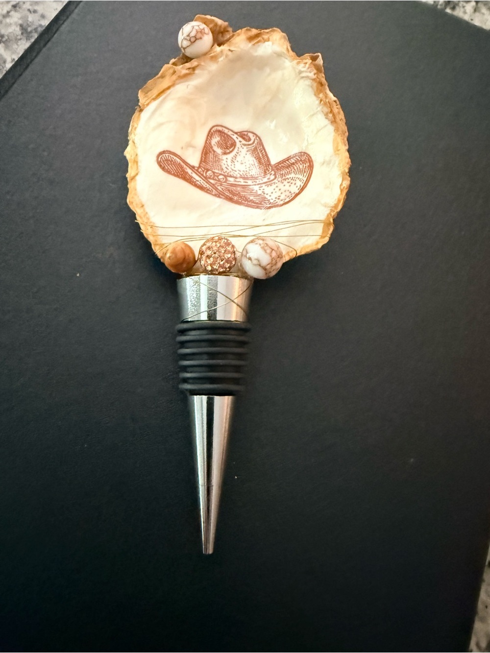 Decorative Original Oyster Shell Cowboy Hat Wine Bottle Stopper - Cream/Brown